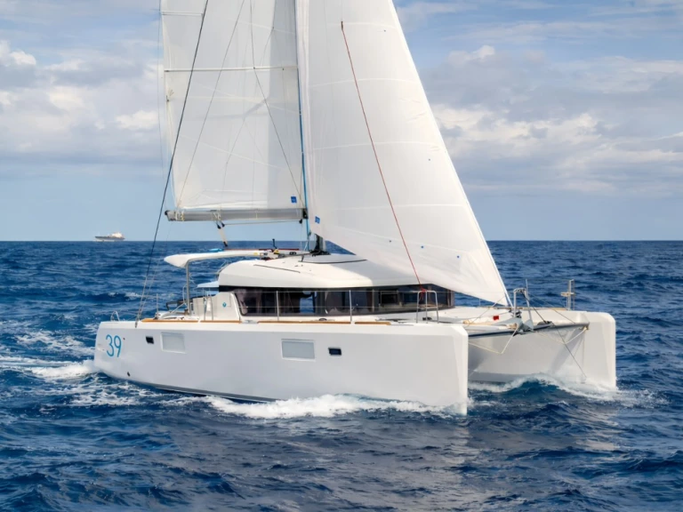 Katamaran mit oder ohne Skipper Lagoon mieten in Antibes