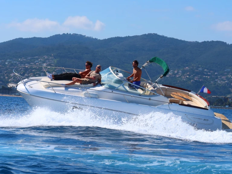 Motorboot mit oder ohne Skipper Jeanneau mieten in Mandelieu-la-Napoule