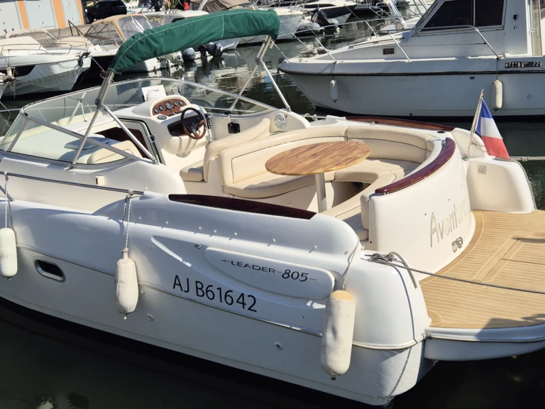 YachtCharter in Mandelieu-la-Napoule - Jeanneau Leader 805 auf SamBoat