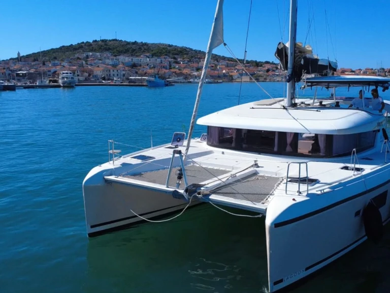 Bootsverleih Lagoon Lagoon 42 Šibenik Samboat