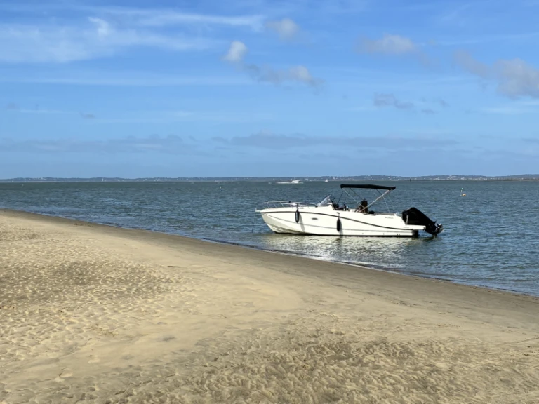 YachtCharter in Arcachon - Quicksilver Activ 755 Sundeck auf SamBoat