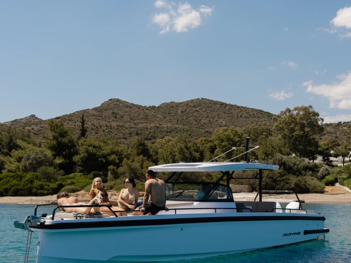 Motorboot mit oder ohne Skipper Axopar mieten in Athen