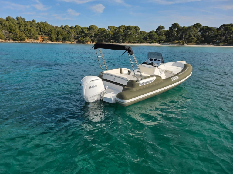 Schlauchboot mit oder ohne Skipper Joker Boat mieten in Le Lavandou
