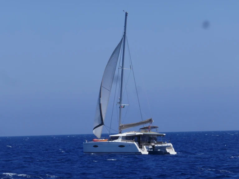 YachtCharter in Canet-en-Roussillon - Fountaine Pajot Helia 44 Maestro auf SamBoat