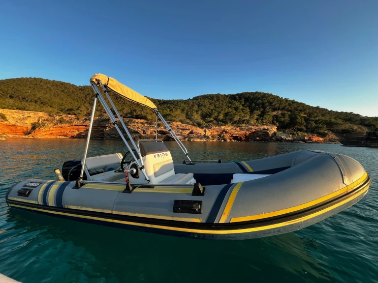 Schlauchboot mit oder ohne Skipper Narwhal mieten in Portinatx