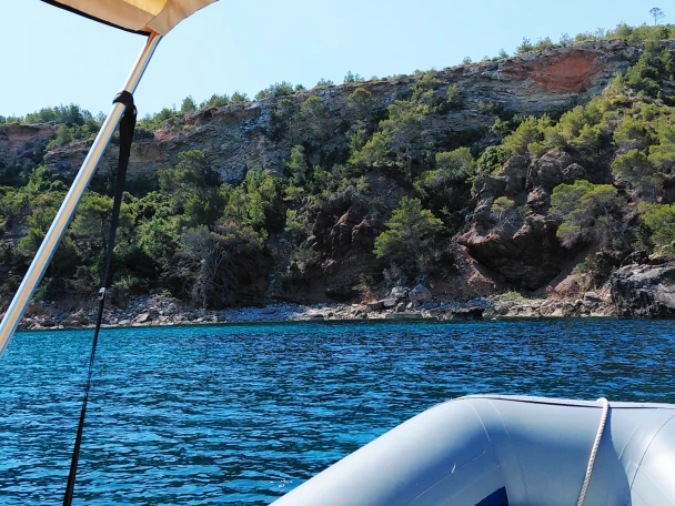 Schlauchboot mieten in Portinatx zum besten Preis