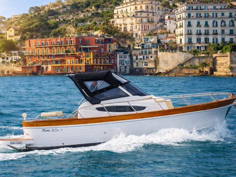 Ein Mimi 8.50 mieten in Positano
