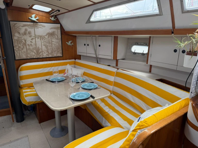 Bootsverleih Jeanneau Sun Odyssey 37.1 Golfe-Juan Samboat