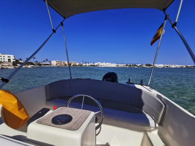 Ein MARRIOM 500 CLASSICS mieten in La Savina