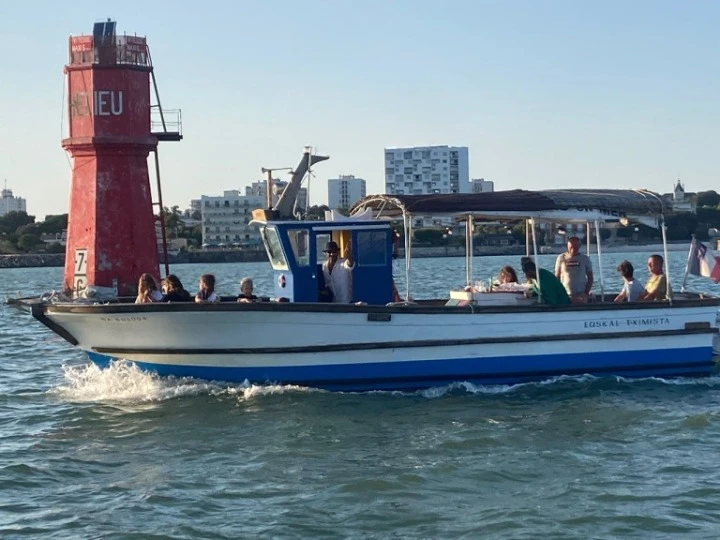 Motorboot mit oder ohne Skipper Ultramar mieten in La Rochelle