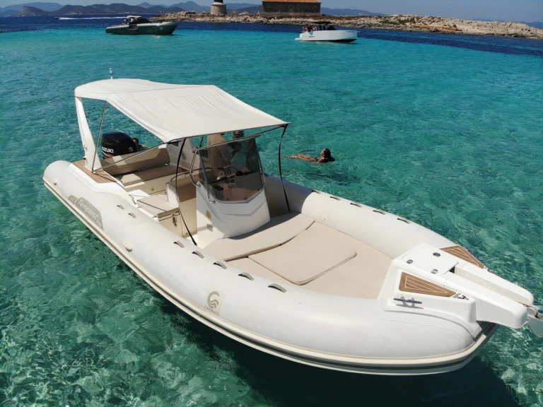 Motorboot mieten in Portocolom zum besten Preis