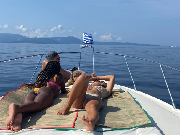 Ein Sunseeker Portofino 400 mieten in Nidri