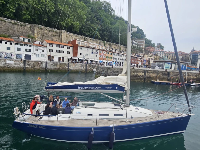 Vermietung Segelboot Bénéteau mit Führerschein