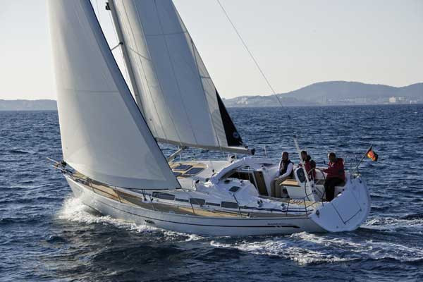 Bavaria Bavaria 38 Cruiser mieten Lavrion