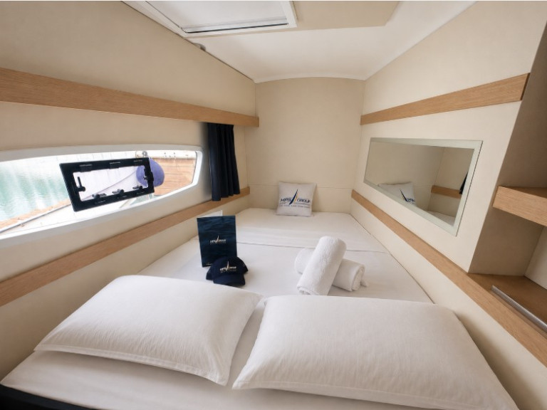 Katamaran mit oder ohne Skipper Fountaine Pajot mieten in Cogolin