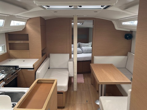 Ein Jeanneau Sun Odyssey 410 mieten in Palma de Mallorca