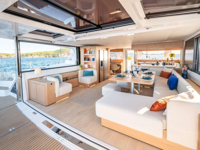 Vermietung Yacht Bali mit Führerschein