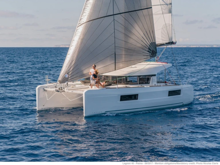 Boot mieten Álimos günstig Lagoon 40