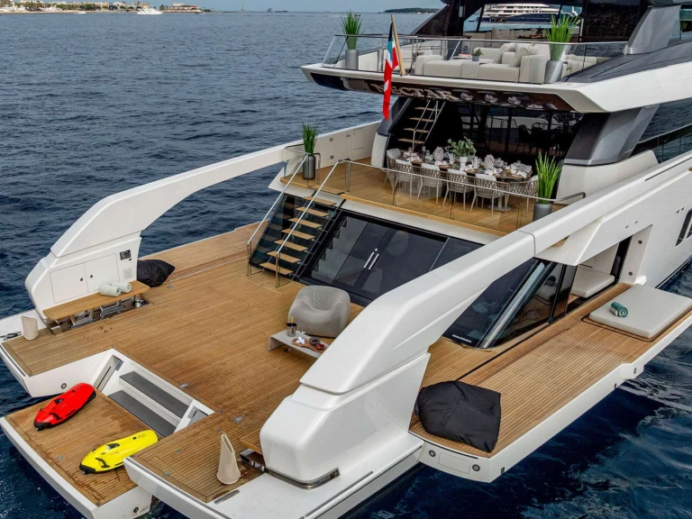 Vermietung Yacht San Lorenzo mit Führerschein