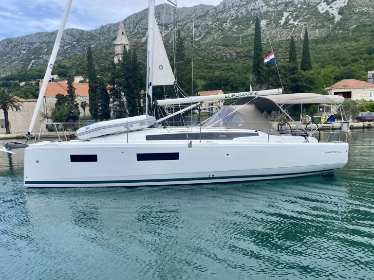 Boot mieten Komolac günstig Sun Odyssey 350