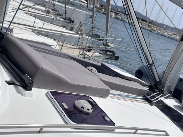 YachtCharter in Lavrion - Jeanneau Jeanneau 53 auf SamBoat