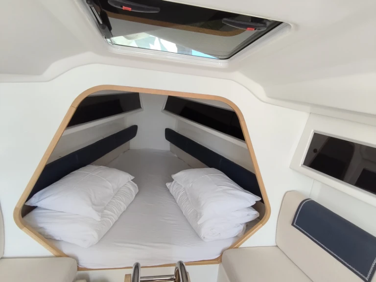 Segelboot mit oder ohne Skipper Italia Yachts mieten in Punat