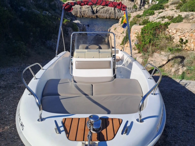Motorboot mieten in Ciutadella de Menorca zum besten Preis