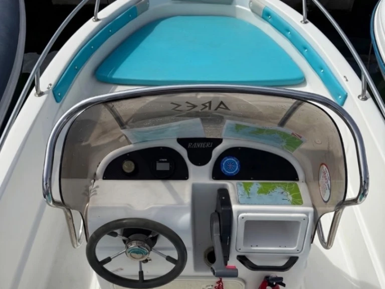 Bootsverleih Ranieri Soverato 545 Alghero Samboat