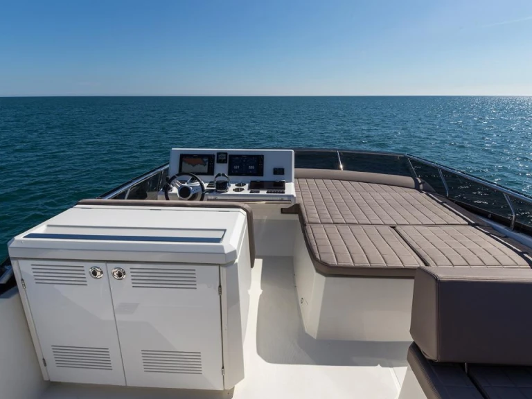 Vermietung Motorboot Prestige mit Führerschein