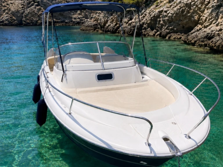 Motorboot mit oder ohne Skipper Jeanneau mieten in Les Issambres