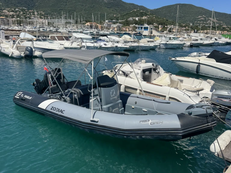 Schlauchboot mieten in Cavalaire-sur-Mer zum besten Preis