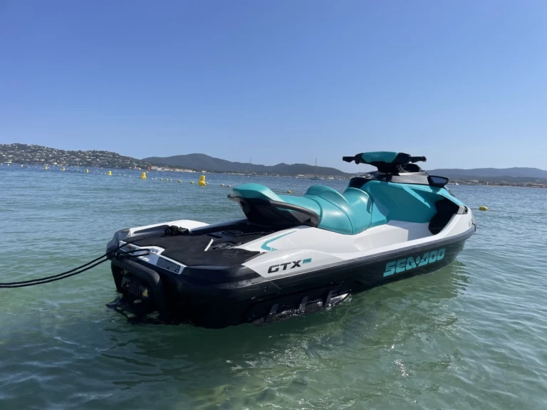 Boot mieten Les Issambres günstig GTX 130