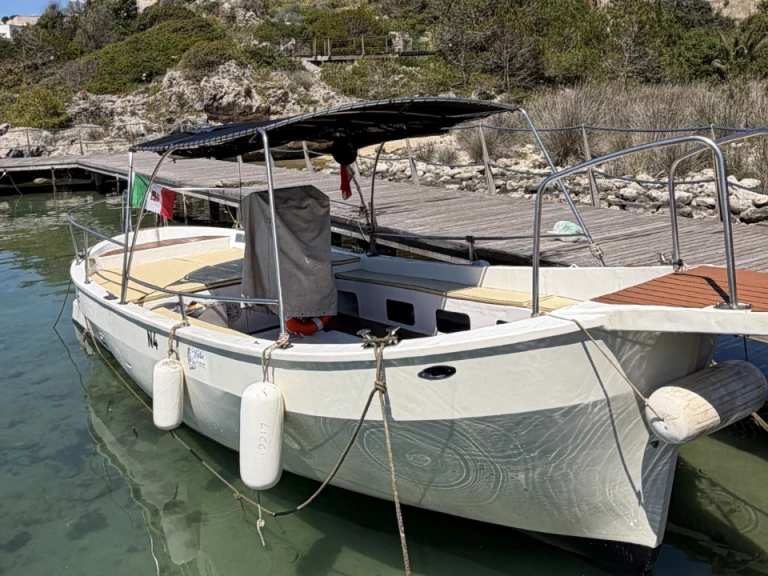 Motorboot mieten in Santa Maria di Leuca zum besten Preis