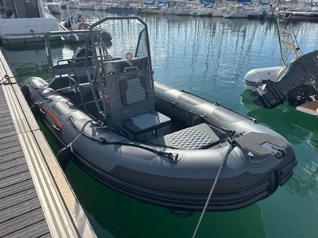 YachtCharter in La Trinité-sur-Mer - Highfield HIGHFIELD 54 PATROL COASTER auf SamBoat