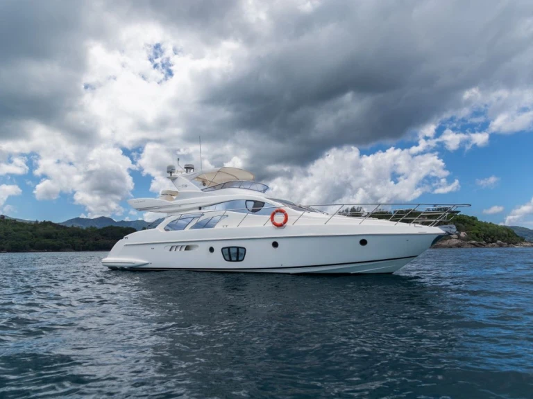 Motorboot mieten in Mahé zum besten Preis