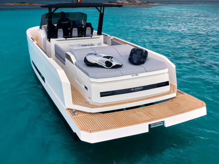 Bootsverleih De Antonio D36 Open Herceg Novi Samboat