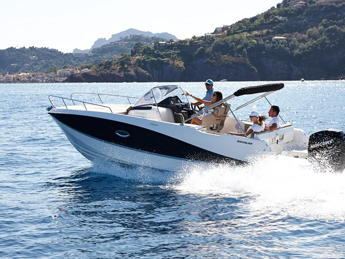 Quicksilver Activ 755 Sundeck mieten Split