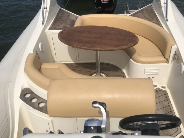 Schlauchboot mit oder ohne Skipper Sacs mieten in Lège-Cap-Ferret