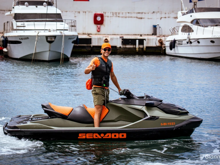 Bootsverleih Bombardier GTX PRO 130 Puerto Deportivo de Marbella Samboat