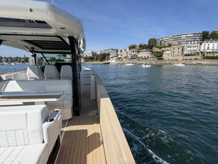 YachtCharter in Dinard - Saxdor SAXDOR 400 GTS auf SamBoat