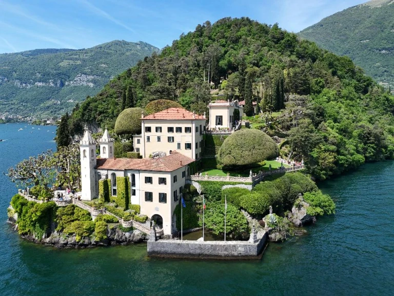 Motorboot mieten in Como (City) zum besten Preis