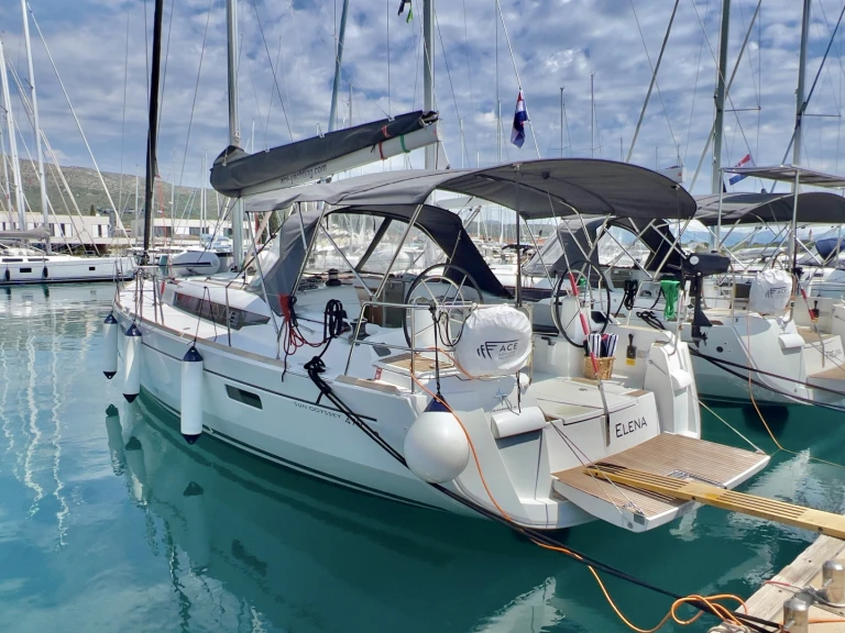 YachtCharter in Seget Donji - Jeanneau Sun Odyssey 479 auf SamBoat