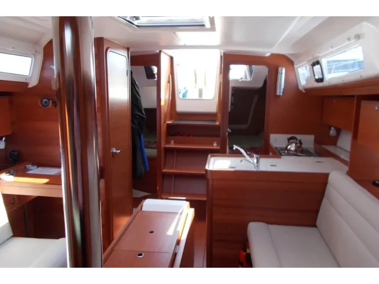 Ein Dufour Dufour 350 mieten in Marsala