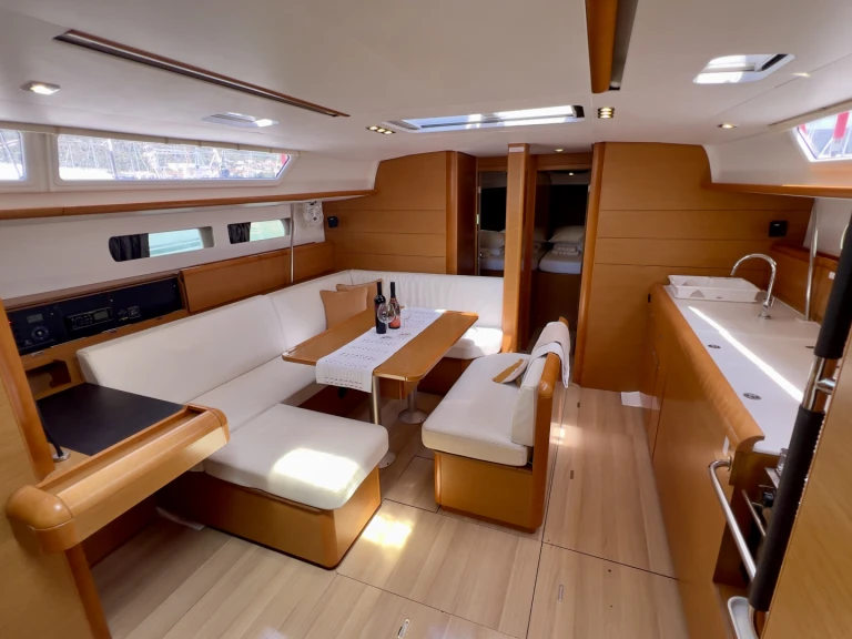 Segelboot mieten in Seget Donji - Jeanneau Sun Odyssey 479