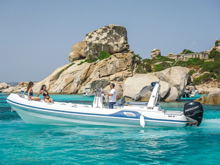 Boot mieten Santa Teresa Gallura günstig twenty seven