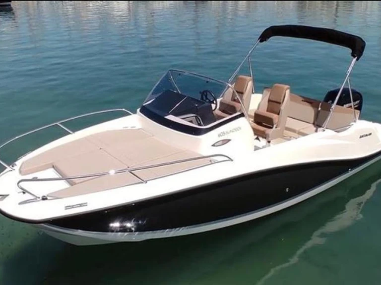 Ein Quicksilver Quicksilver 605 Sundeck mieten in Club Nàutic Ca'n Picafort