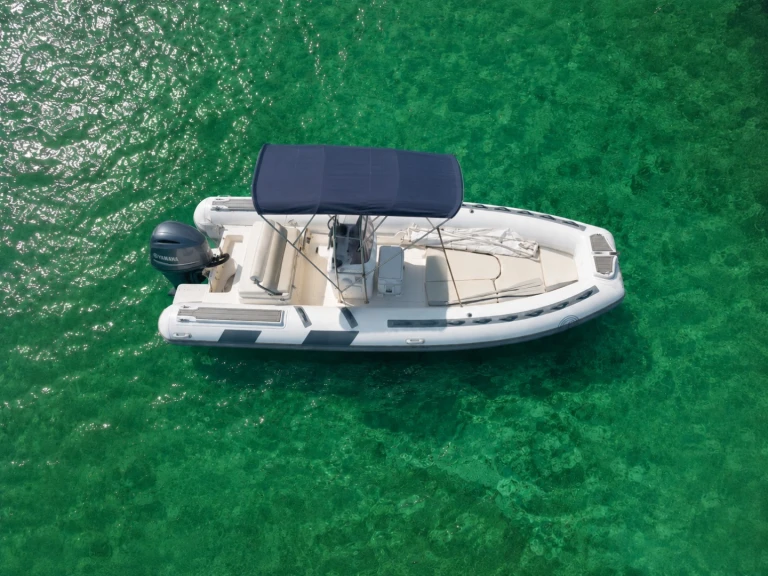 Motorboot mieten in Can Picafort zum besten Preis