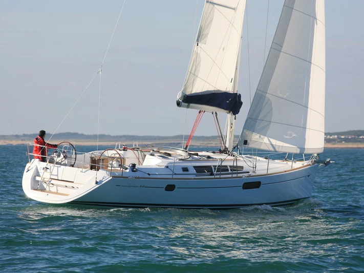 YachtCharter in La Spezia - Jeanneau Sun Odyssey 44i auf SamBoat