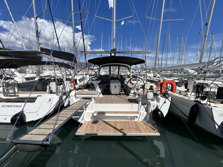 Segelboot mieten in Gouviá zum besten Preis