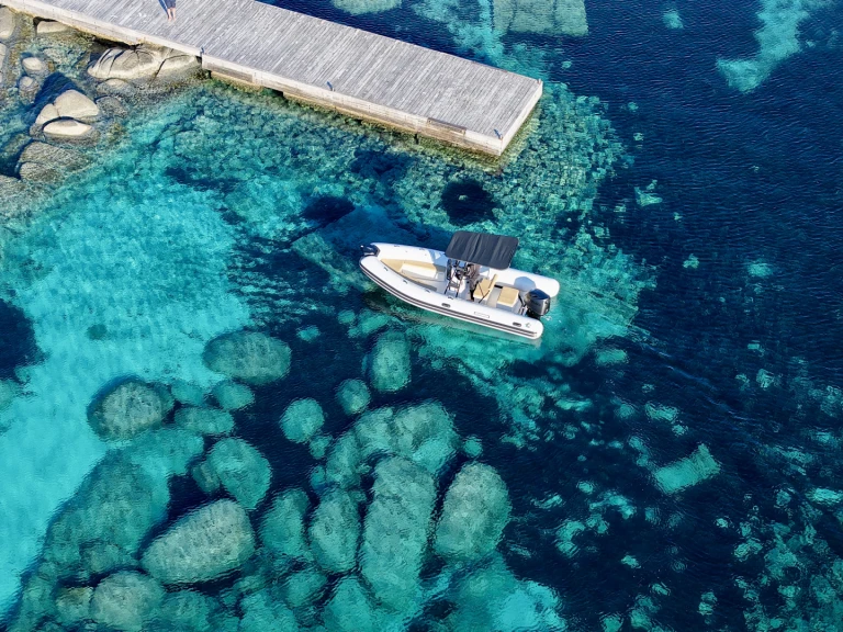 Schlauchboot mieten in Villasimius zum besten Preis